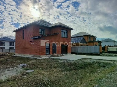 Продается 2-этажный дом, 162 м²