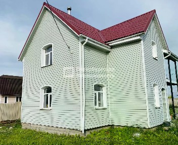Продается 2-этажный дом, 160 м²