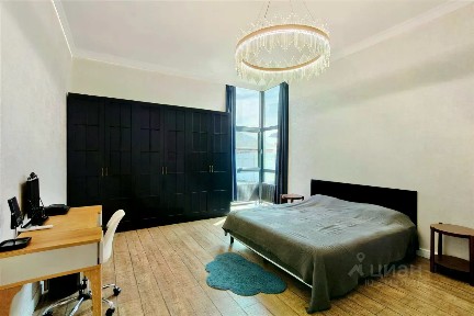 Продается 2-этажный дом, 260 м²