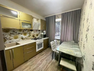 Продается 3-комн. квартира, 65 м²