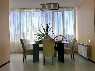 Продается 2-комн. квартира, 93,2 м²