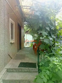 Продается 1-этажный дом, 80 м²