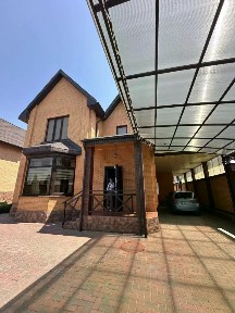 Продается 2-этажный дом, 170 м²