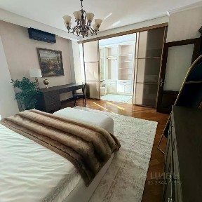Сдается 3-комн. квартира, 140 м²