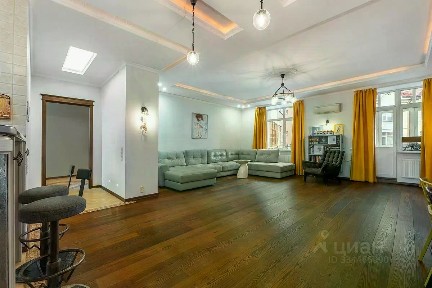Сдается 3-этажный таунхаус, 375 м²