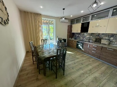Продается 2-этажный дом, 238,6 м²
