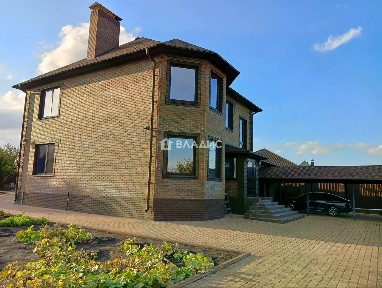 Продается 2-этажный дом, 159,8 м²