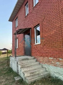 Продается 2-этажный дом, 140 м²