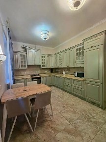 Сдается 3-комн. квартира, 130 м²