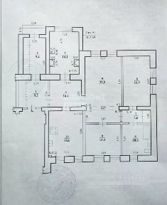 Продается 4-комн. квартира, 136,5 м²