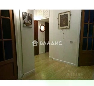 Продается 4-комн. квартира, 92,5 м²
