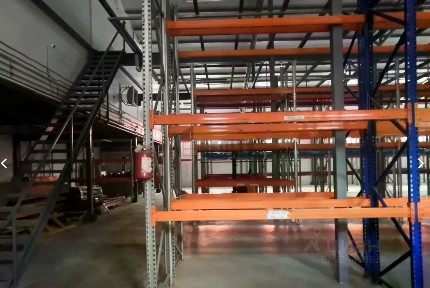 Сдается склад, 920 м²