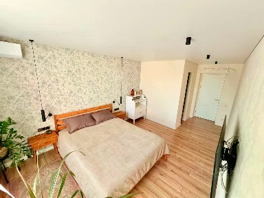 Продается 3-комн. квартира, 93 м²