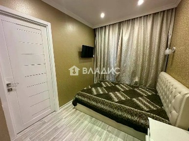 Продается 1-комн. квартира, 42 м²