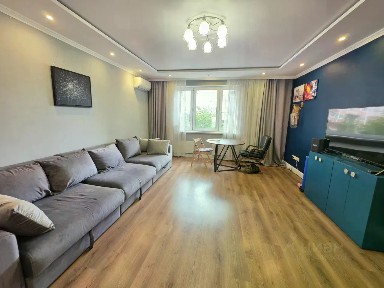 Продается 2-комн. квартира, 67,4 м²