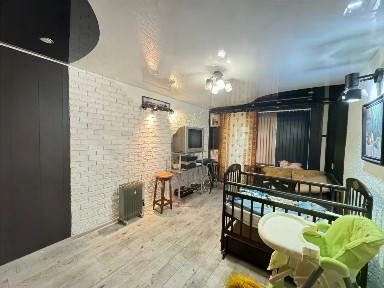 Продается 5-комн. квартира, 96,4 м²