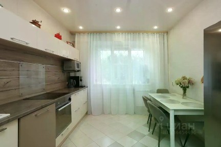 Продается 4-комн. квартира, 120 м²