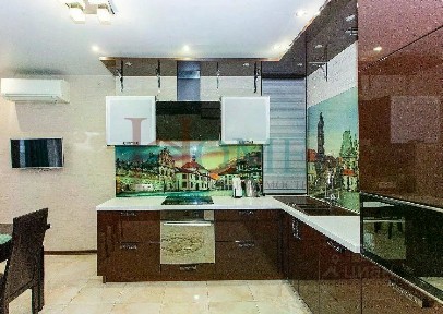 Сдается 3-комн. квартира, 96 м²