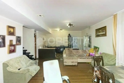 Продается дом, 401 м²