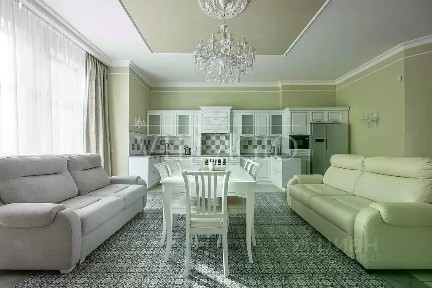 Сдается 2-этажный таунхаус, 220 м²