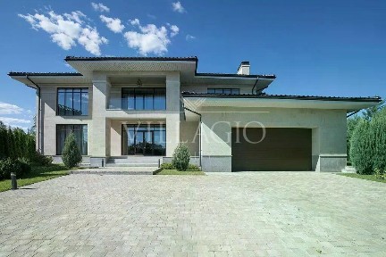 Сдается 2-этажный дом, 640 м²