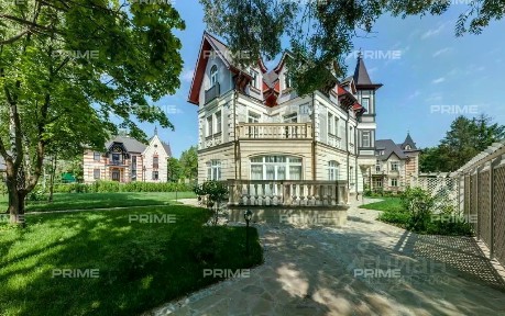 Сдается 3-этажный коттедж, 372 м²