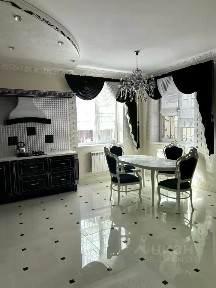 Сдается 3-этажный коттедж, 250 м²