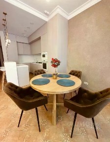 Сдается 4-этажный таунхаус, 380 м²