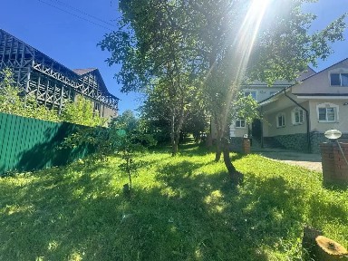 Сдается 3-этажный дом, 250 м²