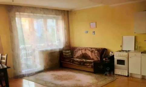 Сдается 2-этажный дом, 230 м²