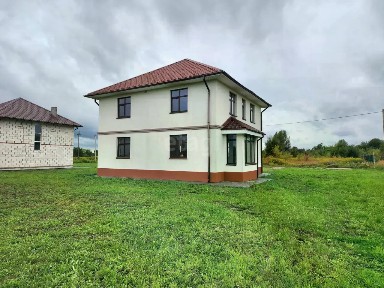 Продается 2-этажный дом, 158 м²