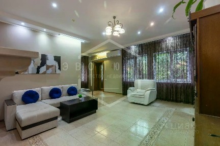 Продается 4-этажный дом, 565,2 м²