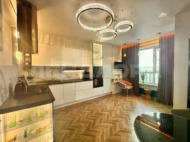 Продается 2-комн. квартира, 60 м²