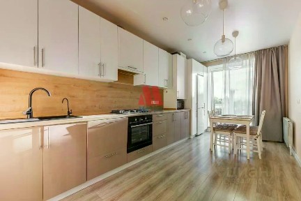 Продается 2-комн. квартира, 55,4 м²