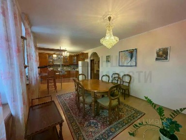 Продается 3-комн. квартира, 130,5 м²