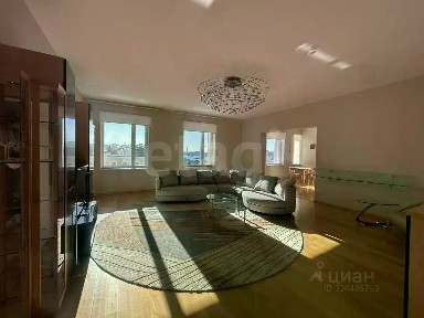 Сдается 4-комн. квартира, 172 м²