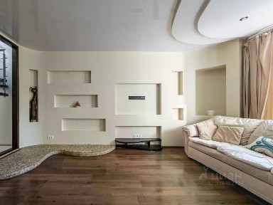 Продается 2-комн. квартира, 117,8 м²