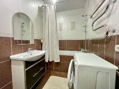 Сдается 2-комн. квартира, 75 м²