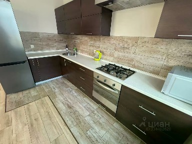 Сдается 4-комн. квартира, 95 м²
