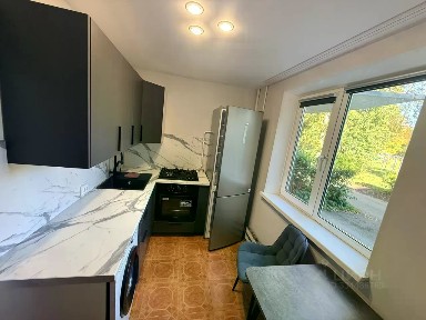 Продается 2-комн. квартира, 38 м²