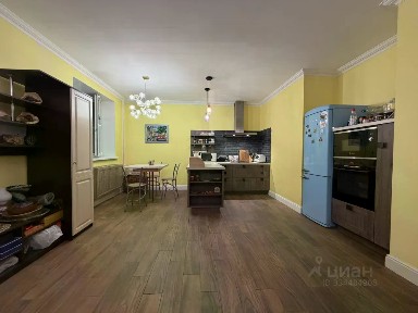 Продается 2-комн. квартира, 80 м²