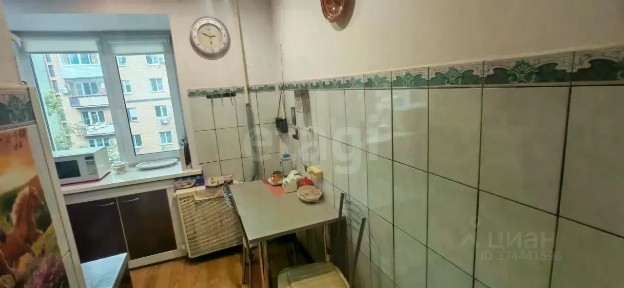 Продается 4-комн. квартира, 62 м²