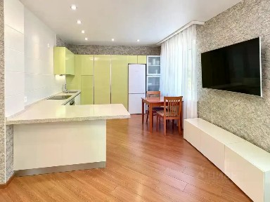 Продается 2-комн. квартира, 68 м²