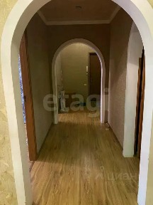 Продается 4-комн. квартира, 71,8 м²