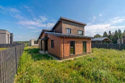 Продается 2-этажный дом, 280 м²
