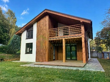 Продается 2-этажный дом, 163 м²