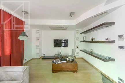 Сдается 4-комн. квартира, 221 м²