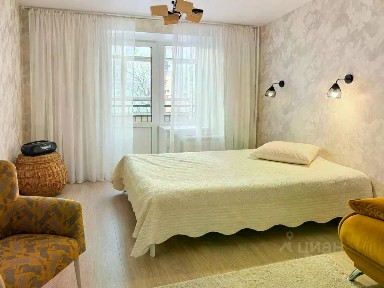 Продается 1-комн. квартира, 42 м²