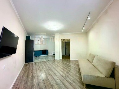 Продается 2-комн. квартира, 57 м²