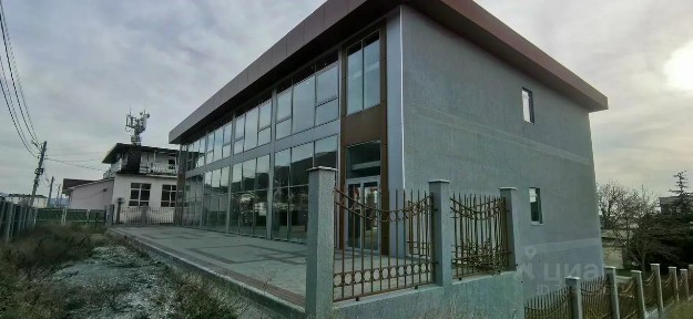 Сдается здание, 1 625 м²